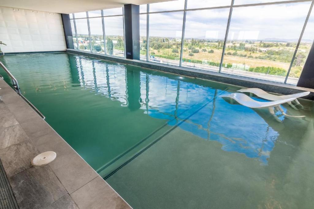 Mds Hotel Chillán Dış mekan fotoğraf The pool at the 10th floor